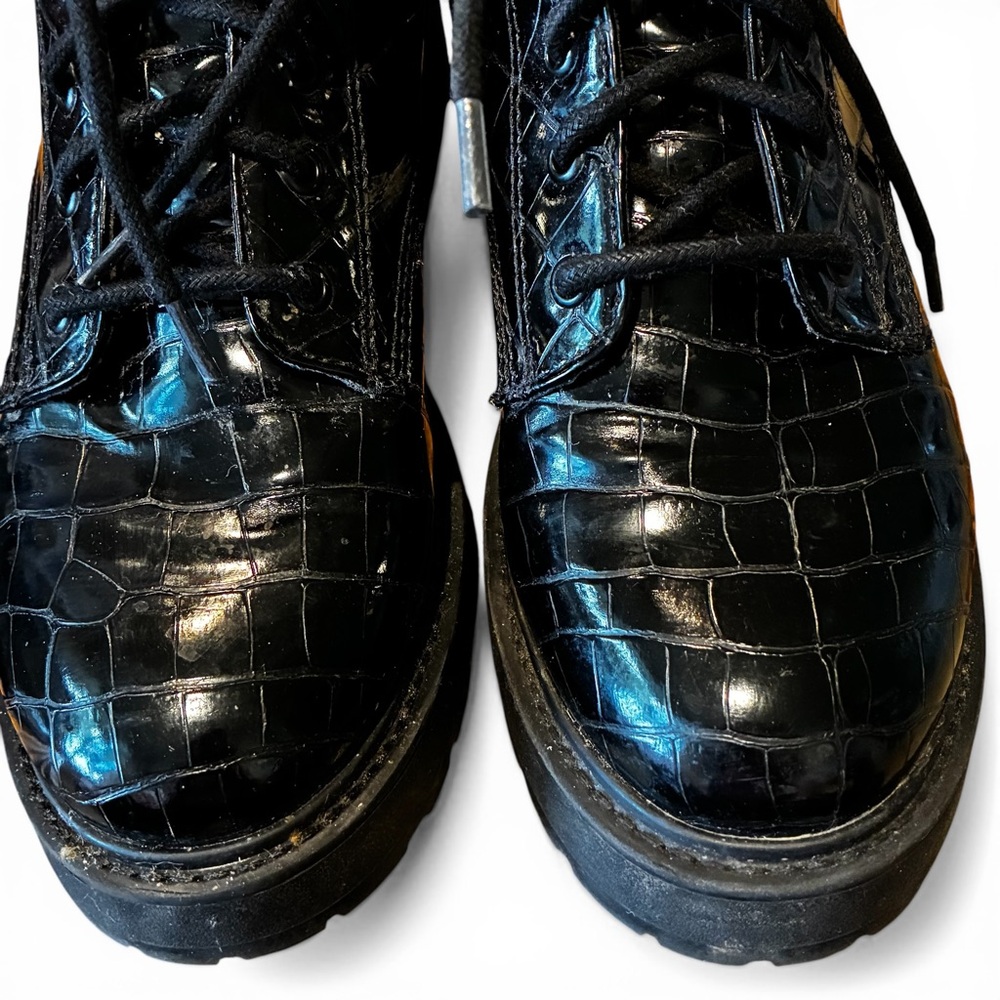 Steve Madden Platform Black Croc-Embossed Lace-Up Combat Boots 8.5